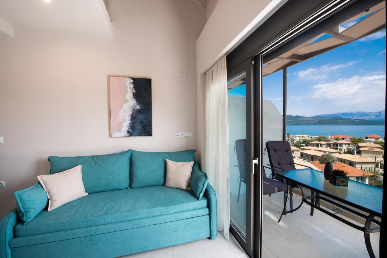 Above Blue Maisonettes Grey Diamond Nikiana Luaran gambar